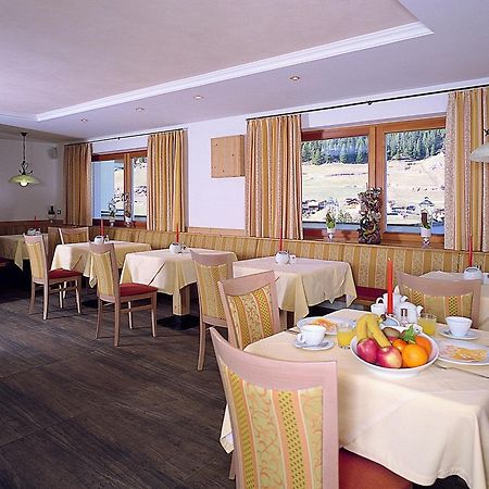 Garni Hotel Bel Vert Сельва-ди-Валь-Гардена Экстерьер фото