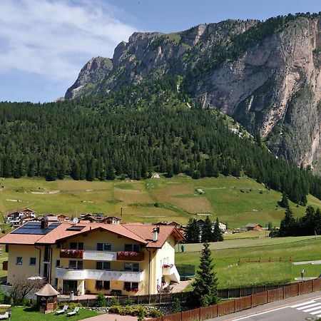 Garni Hotel Bel Vert Сельва-ди-Валь-Гардена Экстерьер фото