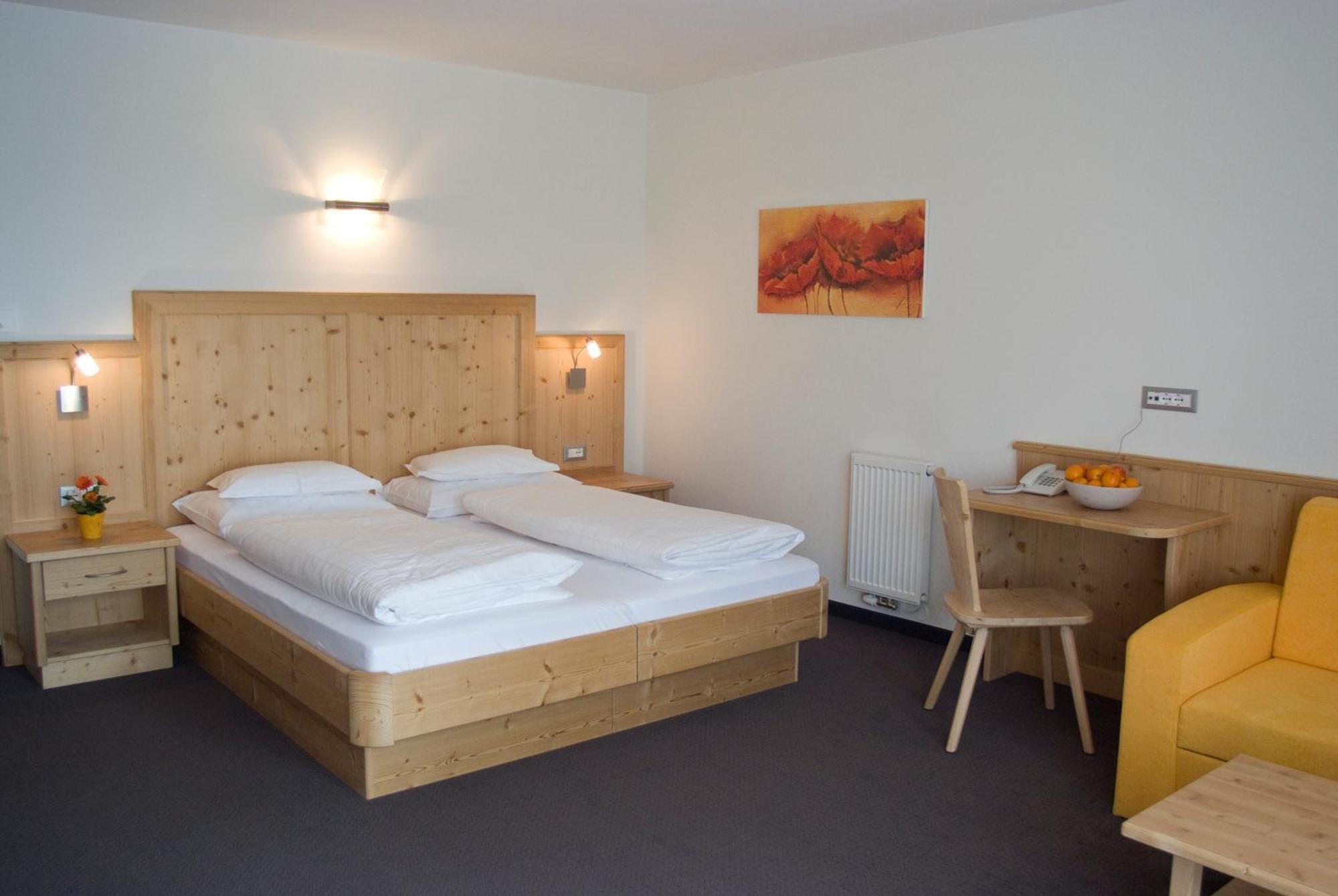 Garni Hotel Bel Vert Сельва-ди-Валь-Гардена Экстерьер фото
