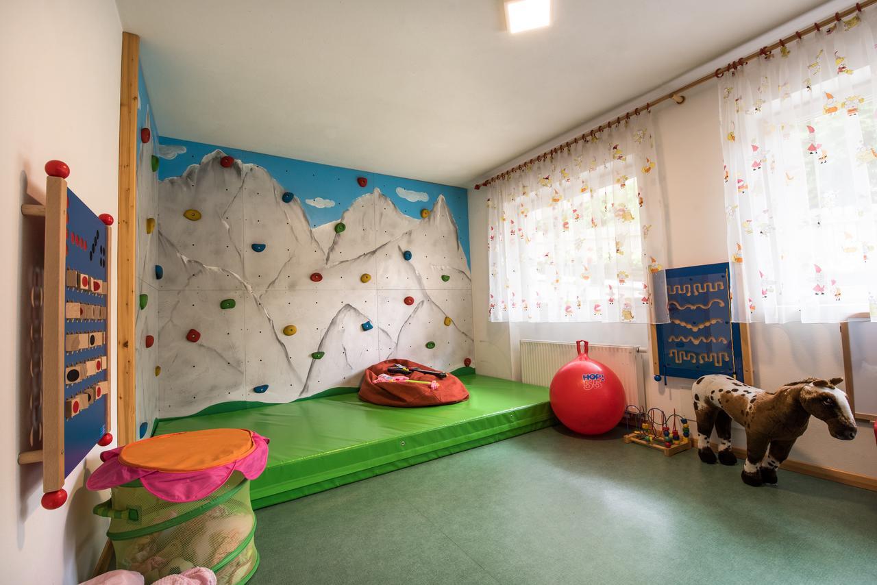Garni Hotel Bel Vert Сельва-ди-Валь-Гардена Экстерьер фото