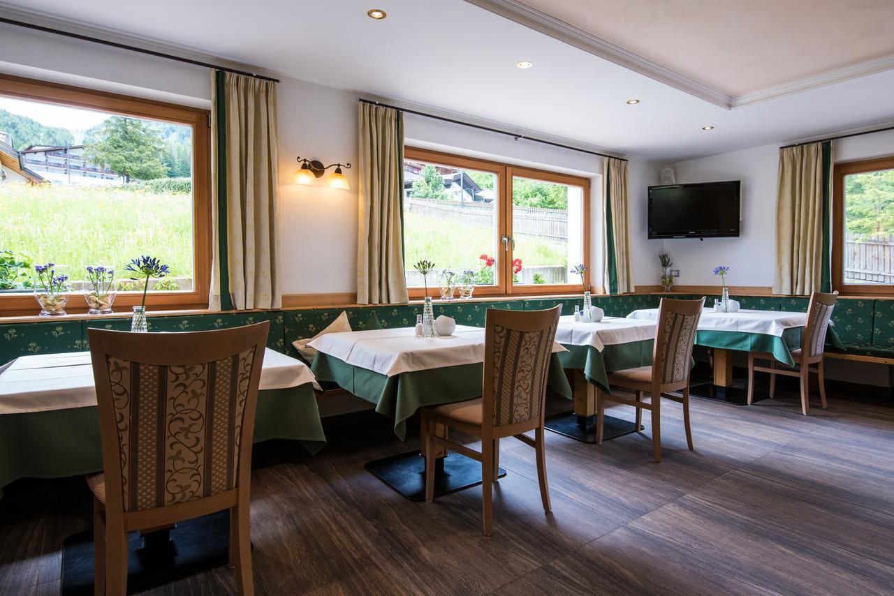 Garni Hotel Bel Vert Сельва-ди-Валь-Гардена Экстерьер фото